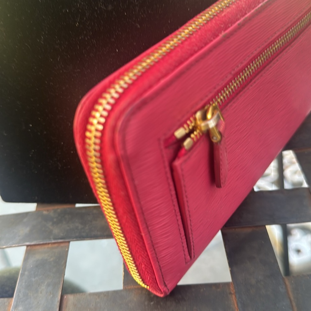 Prada  Pink Saffiano Zippy Wallet - Picture 7 of 8
